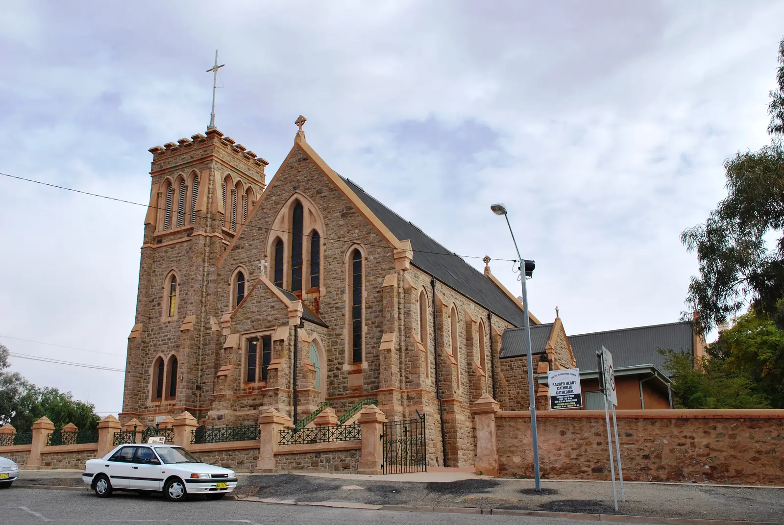 Sacred Heart Parish School hero image
