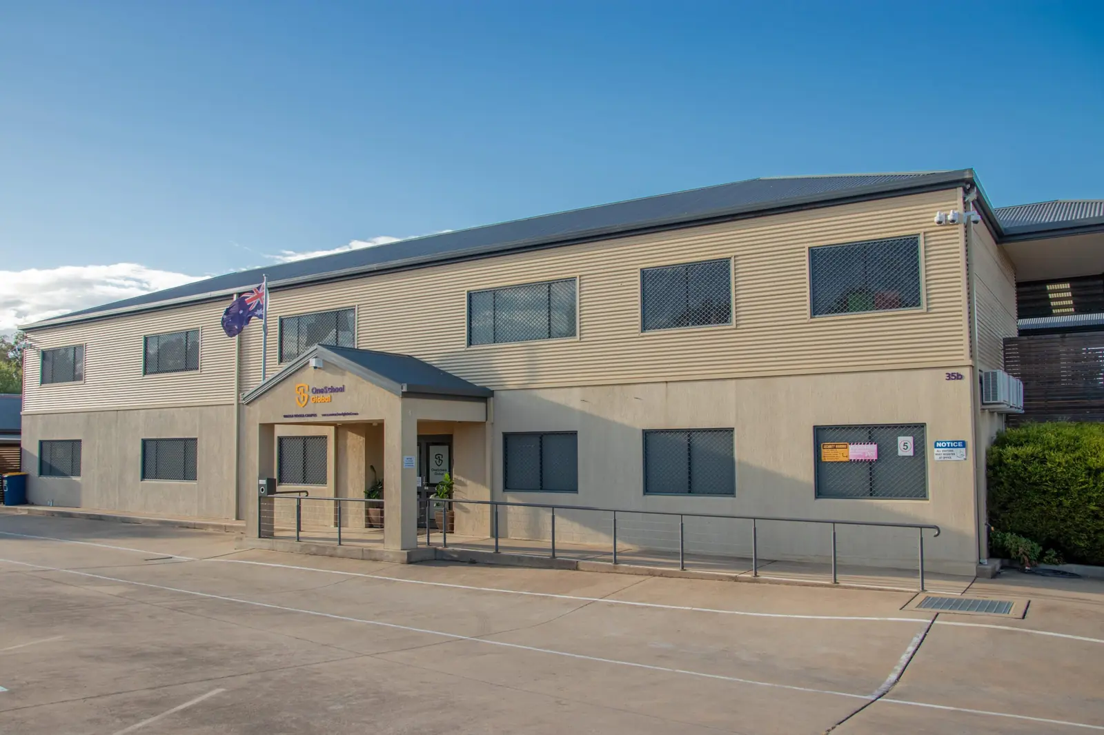OneSchool Global NSW - Maitland hero image