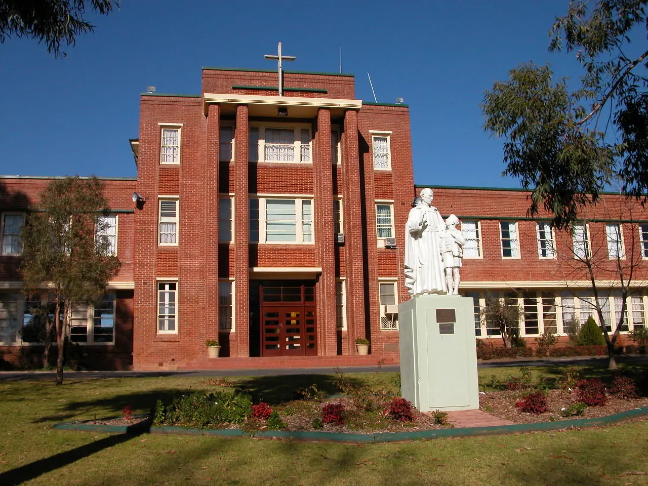 Red Bend Catholic College hero image