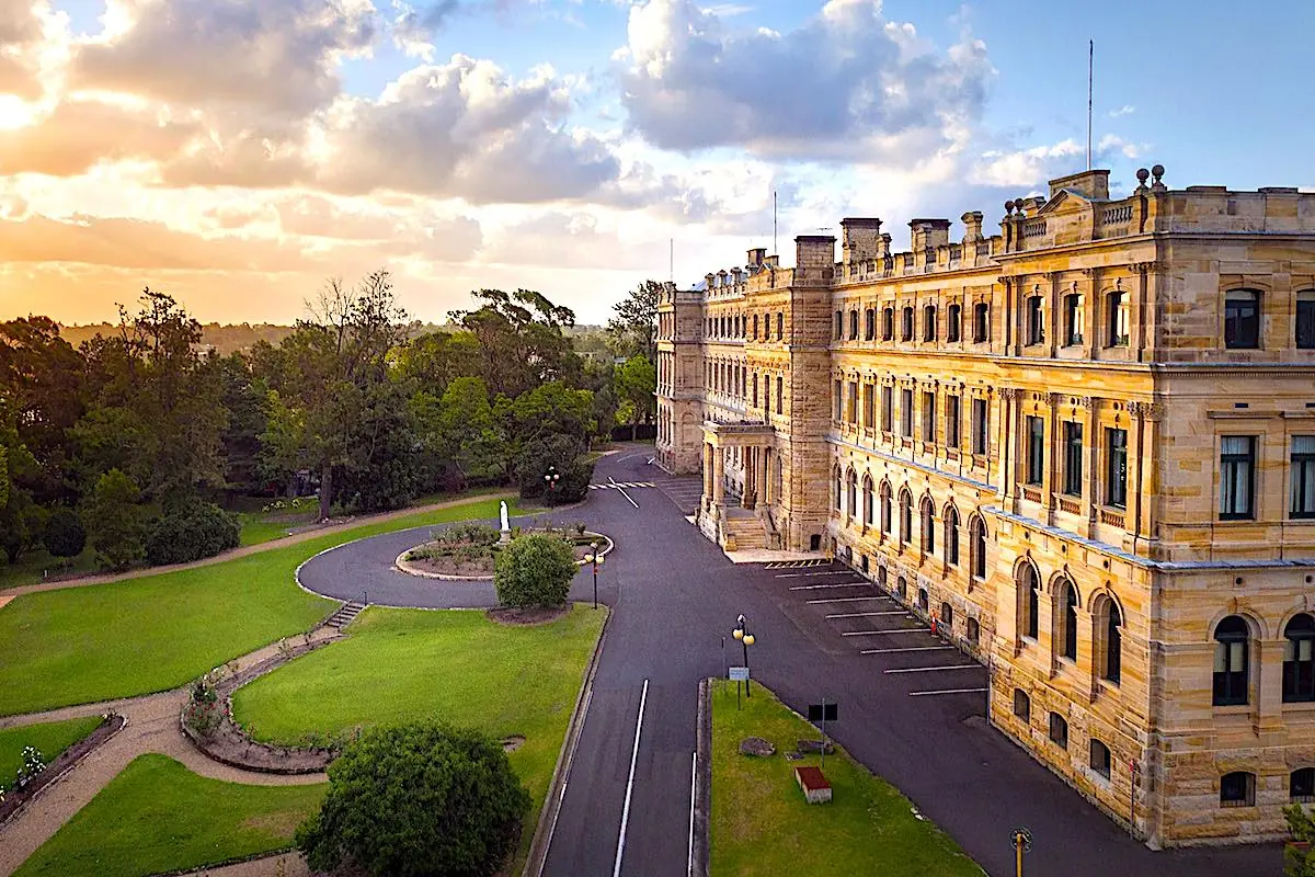 Saint Ignatius' College, The Regis Campus hero image