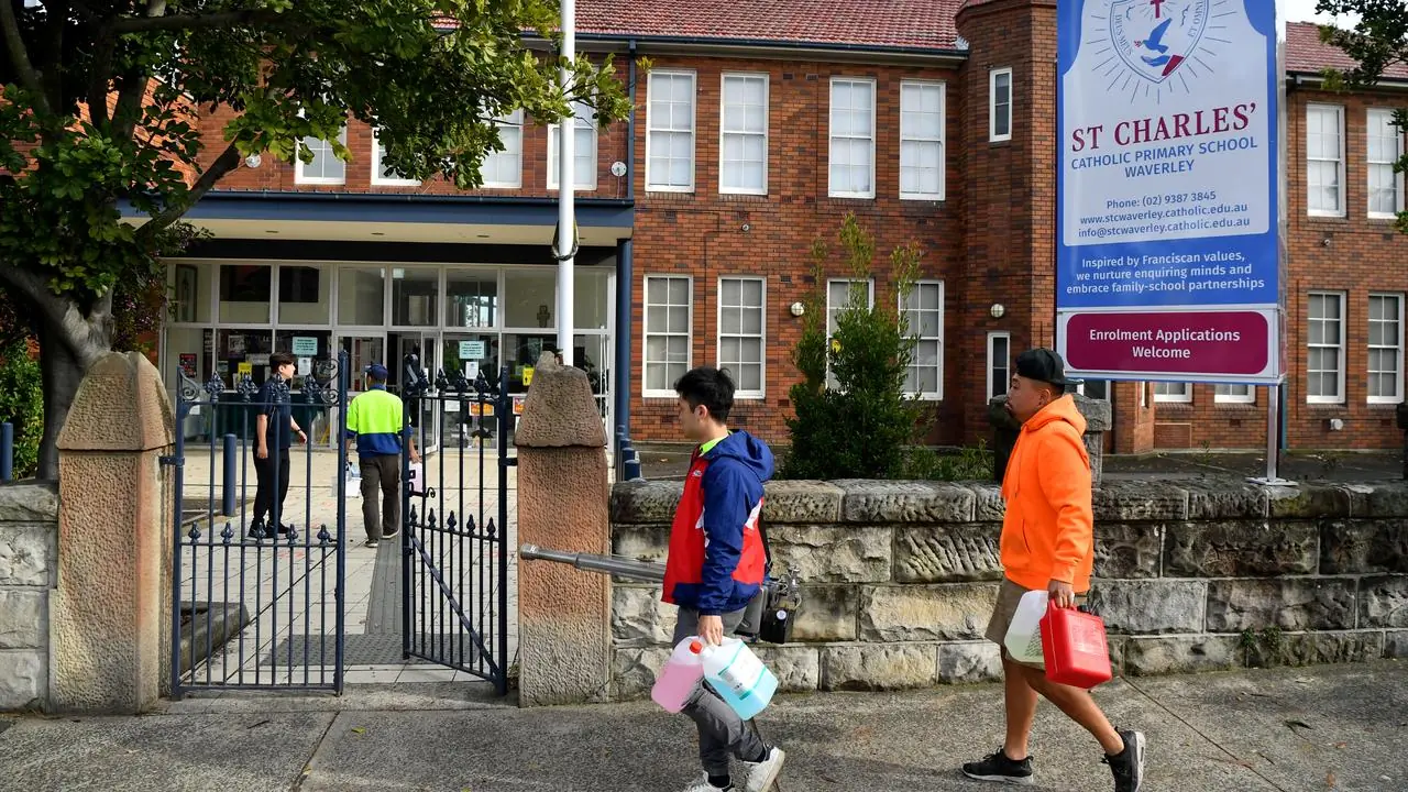St Charles' Catholic Primary School Waverley hero image