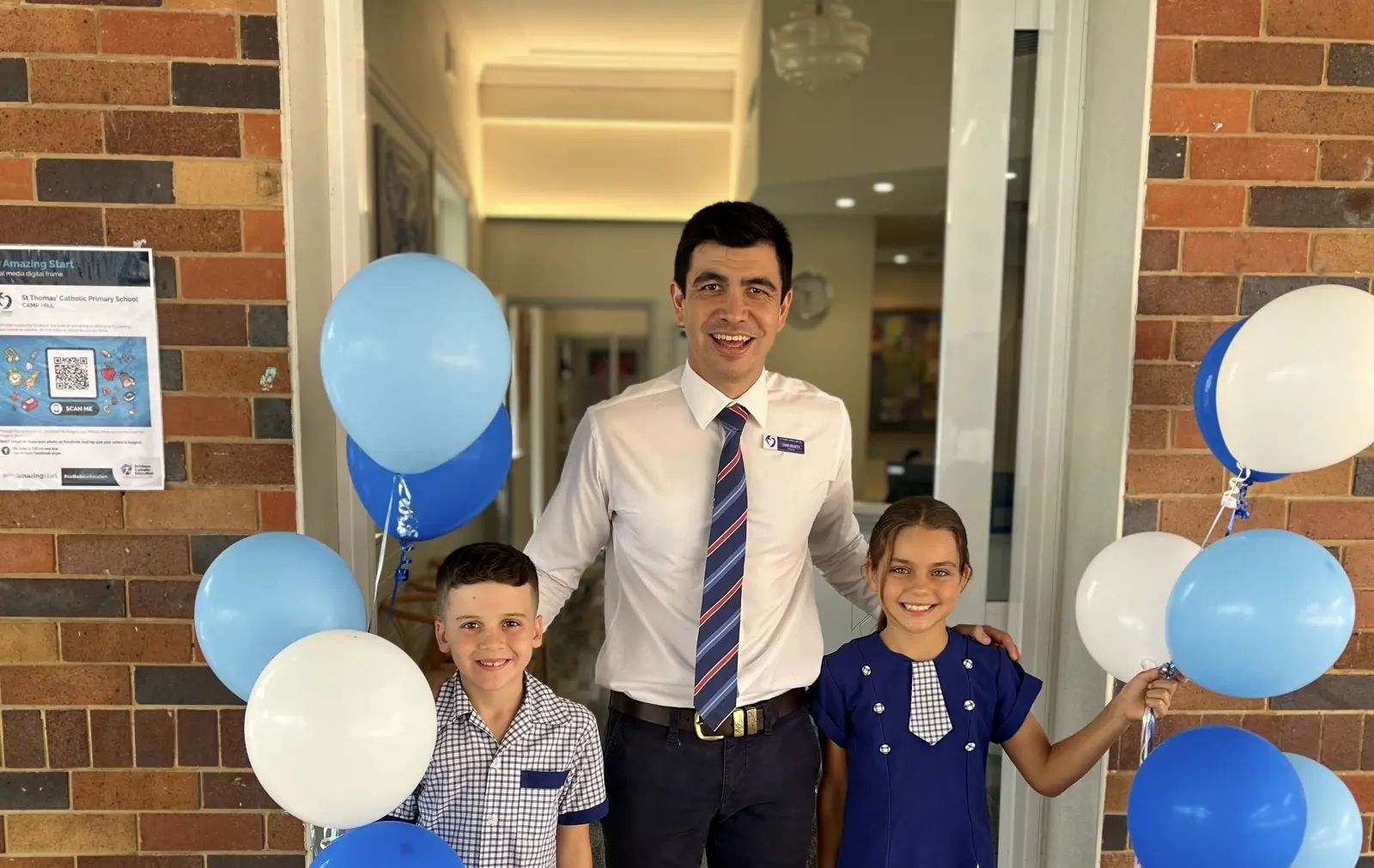 St Thomas' School hero image