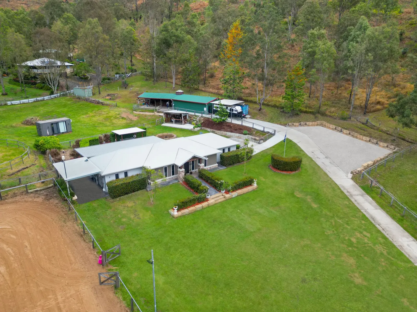 The Kooralbyn International School hero image