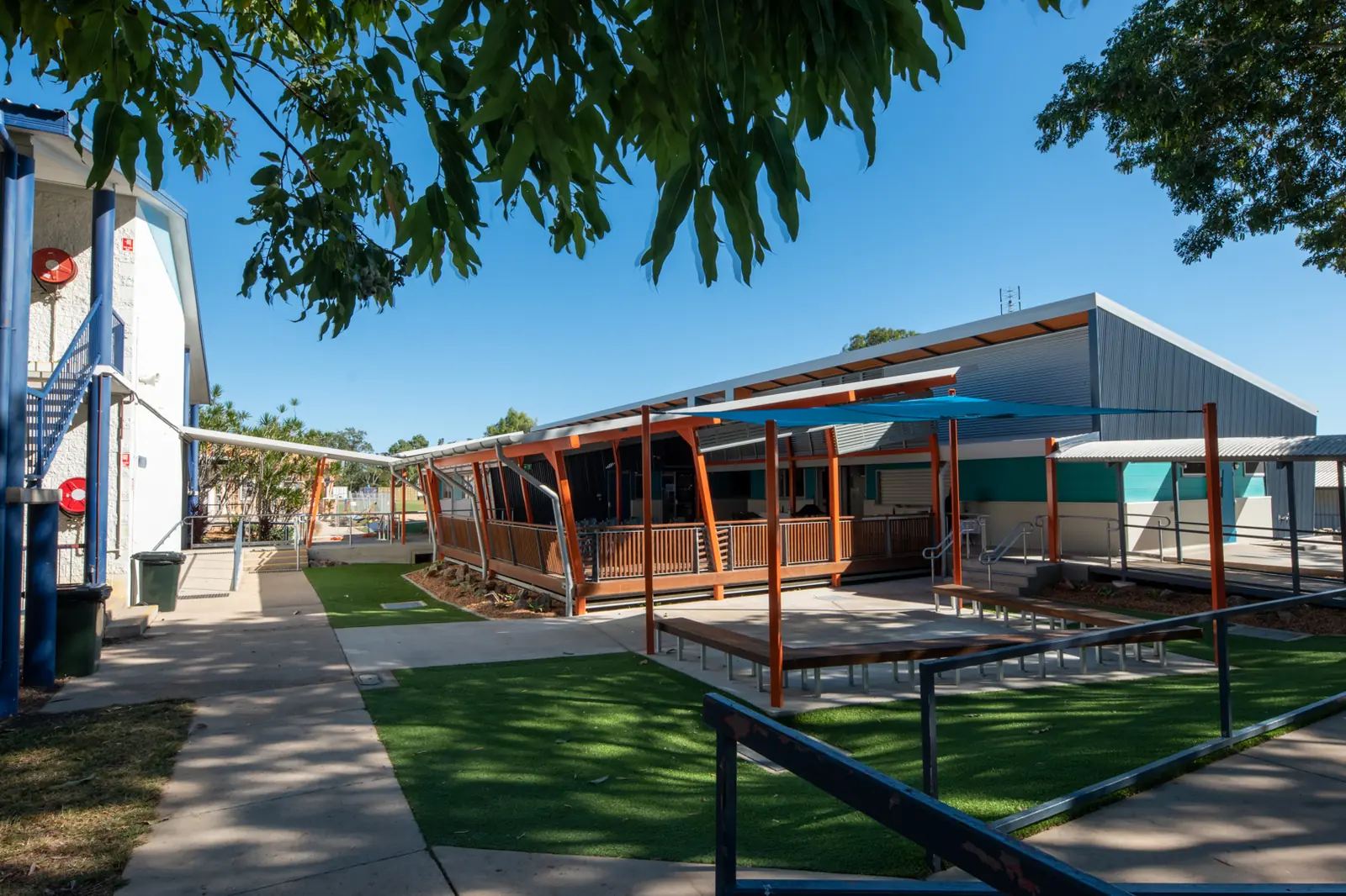 Calvary Christian College hero image
