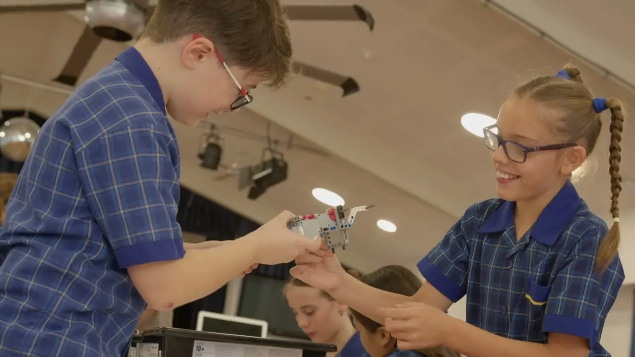 Holy Spirit School hero image