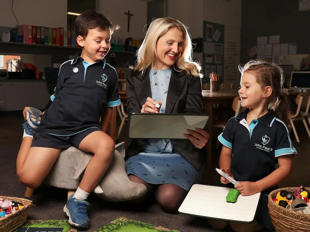 John Paul II Catholic School hero image