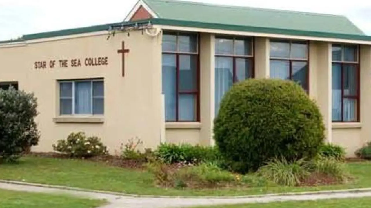 Star of the Sea Catholic College hero image
