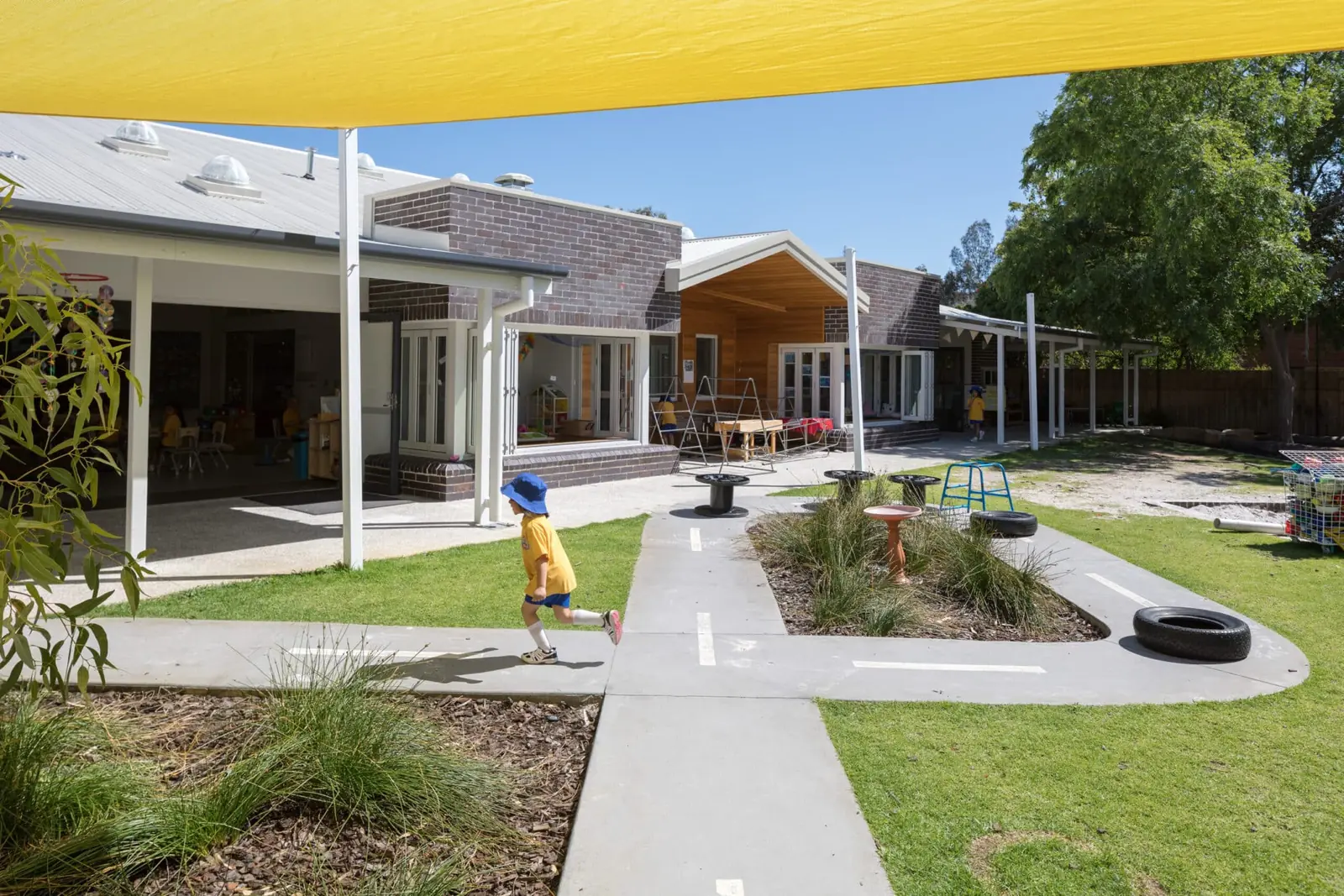 Queen of Apostles School hero image