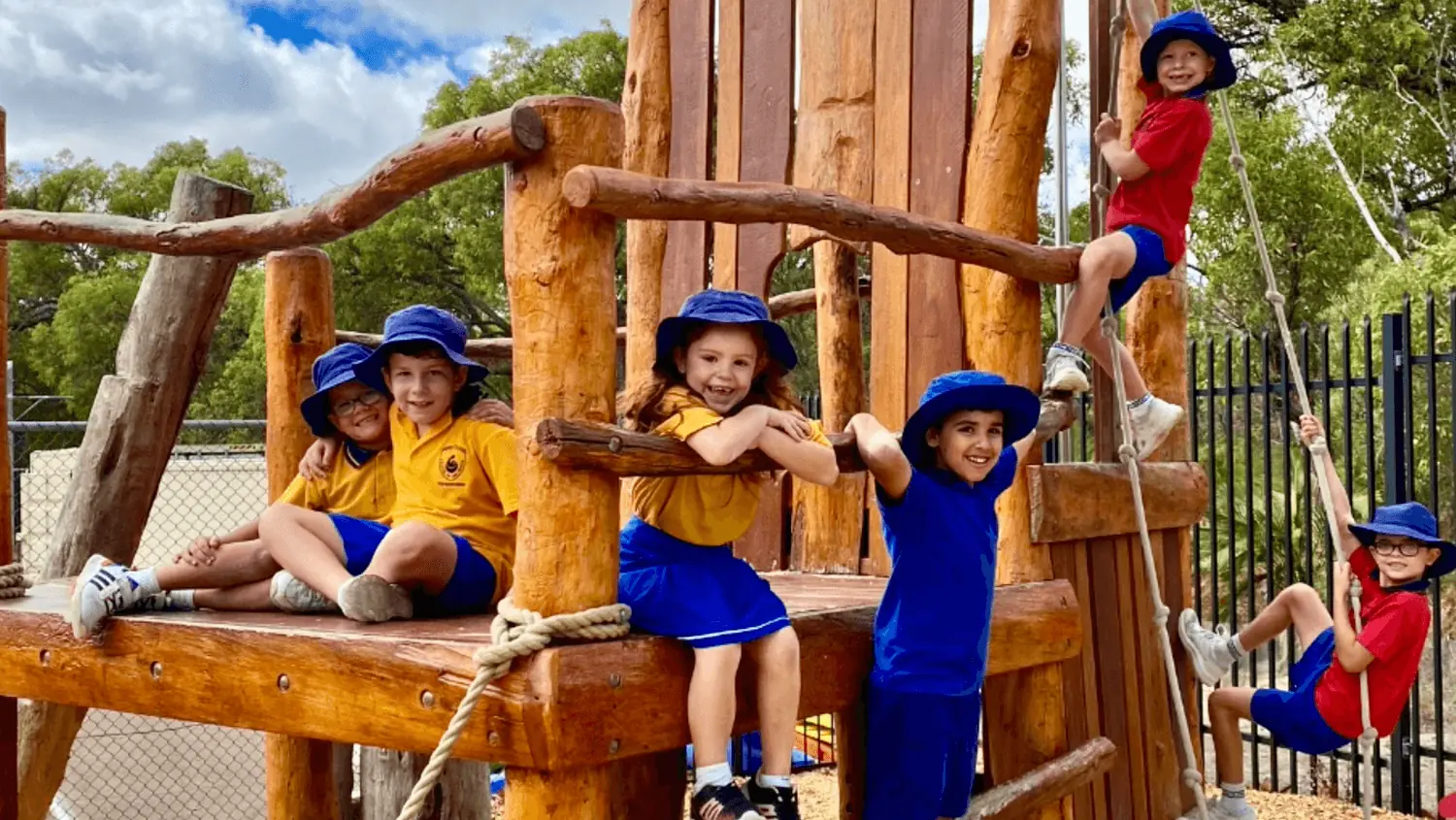 Mater Christi Catholic Primary School hero image